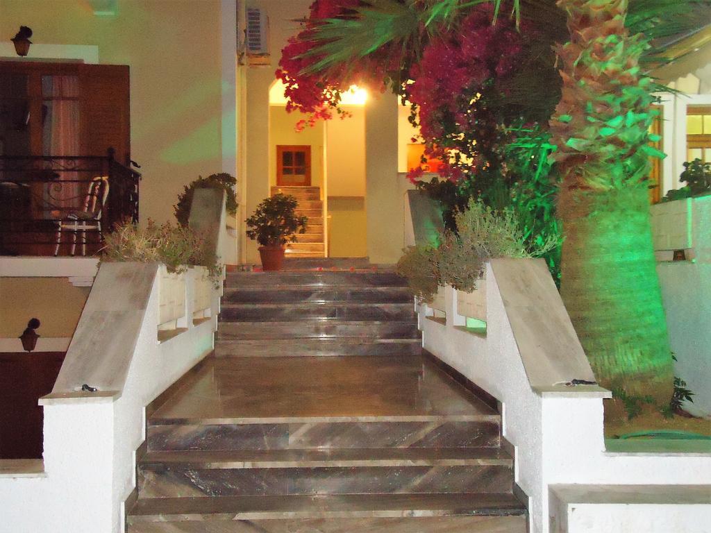 Sweetmemory Hotel Agia Marina  Eksteriør billede